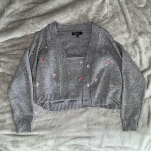 Witty Fox Matching Sweater with cropped top Size M